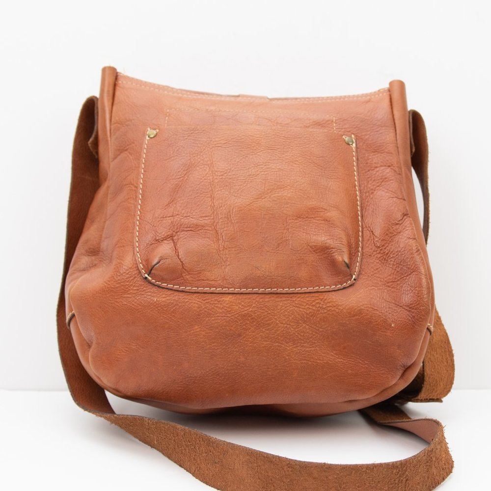 Patricia Nash Barcellona Purse Saddle Bag Tooled 100% Leather Camel Brown - Picture 2 of 12
